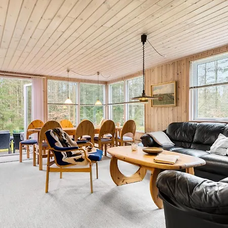 Dom wakacyjny 3 Bedroom Lovely In Ans By Roe