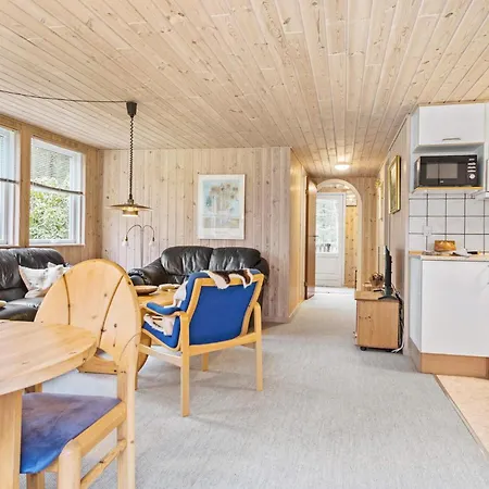 3 Bedroom Lovely In Ans By * Roe