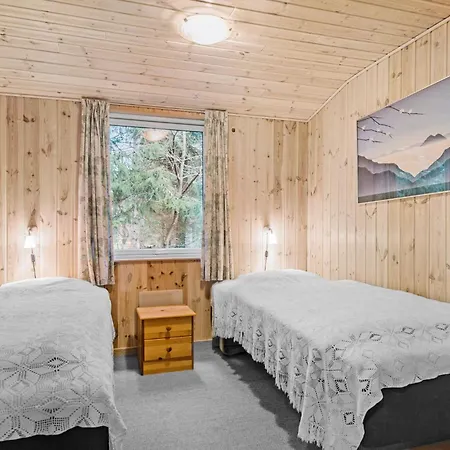 3 Bedroom Lovely In Ans By * Roe